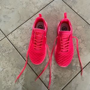 APL Techloom Phantom